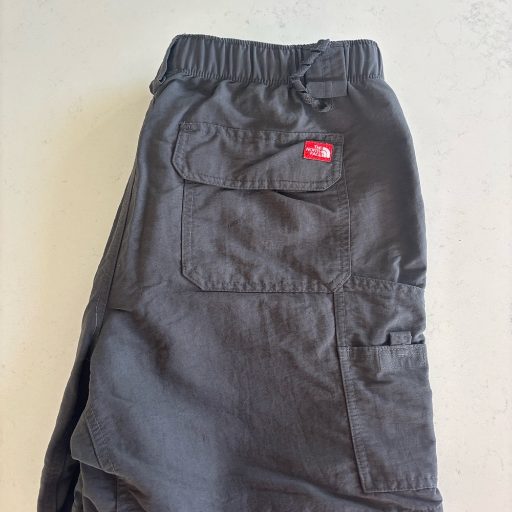 The North Face Men's Paramount Convertible Dark Gray Cargo Pants Mens size M